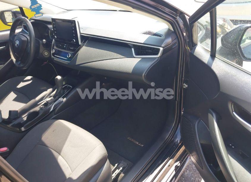 Photo 5 of 2021 Toyota Corolla LE (VIN 5YFEPMAE9MP147707)