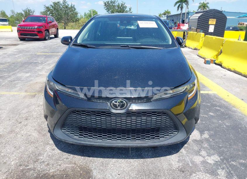 Photo 6 of 2021 Toyota Corolla LE (VIN 5YFEPMAE9MP147707)