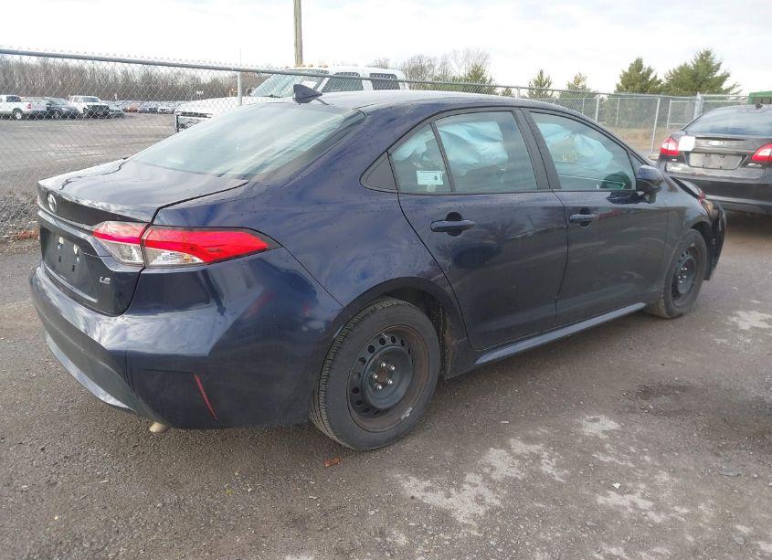 Photo 4 of 2021 Toyota Corolla LE (VIN 5YFEPMAE9MP165737)