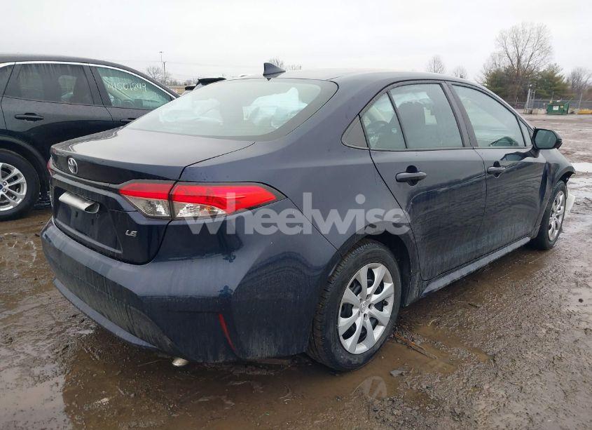 Photo 4 of 2021 Toyota Corolla LE (VIN 5YFEPMAE9MP168508)