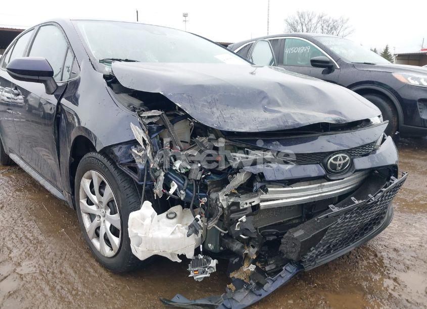 Photo 6 of 2021 Toyota Corolla LE (VIN 5YFEPMAE9MP168508)