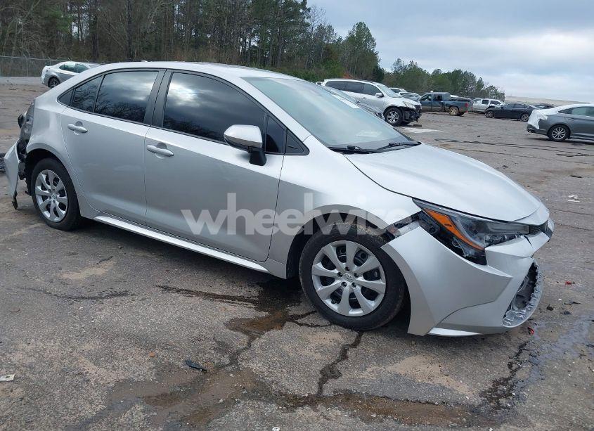 2021 Toyota Corolla LE (VIN 5YFEPMAE9MP175359) main photo