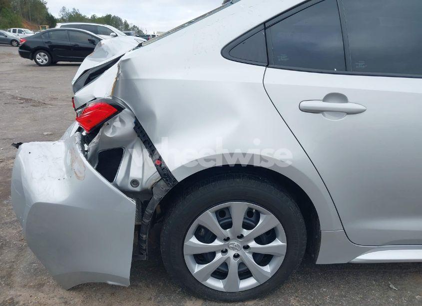 Photo 19 of 2021 Toyota Corolla LE (VIN 5YFEPMAE9MP175359)