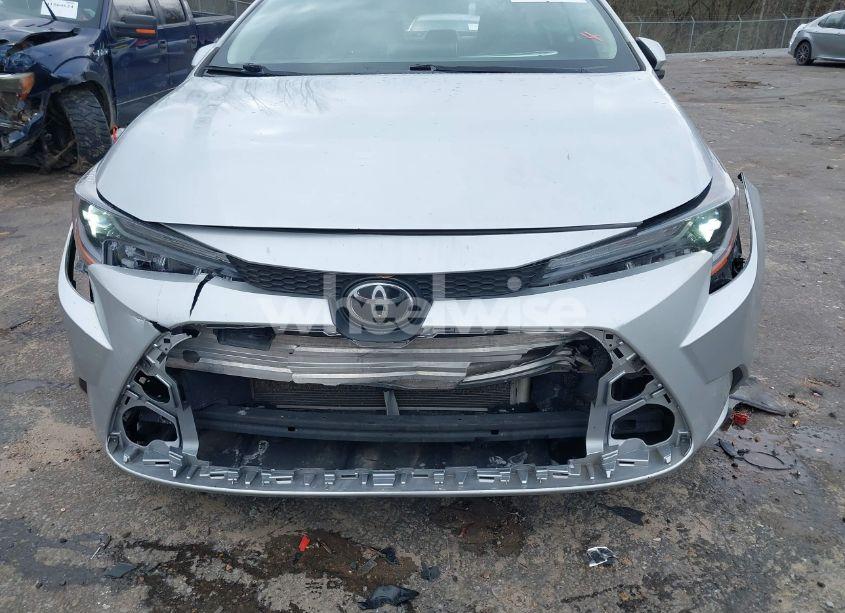 Photo 6 of 2021 Toyota Corolla LE (VIN 5YFEPMAE9MP175359)