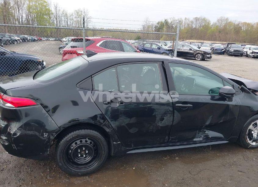 Photo 18 of 2021 Toyota Corolla LE (VIN 5YFEPMAE9MP176642)