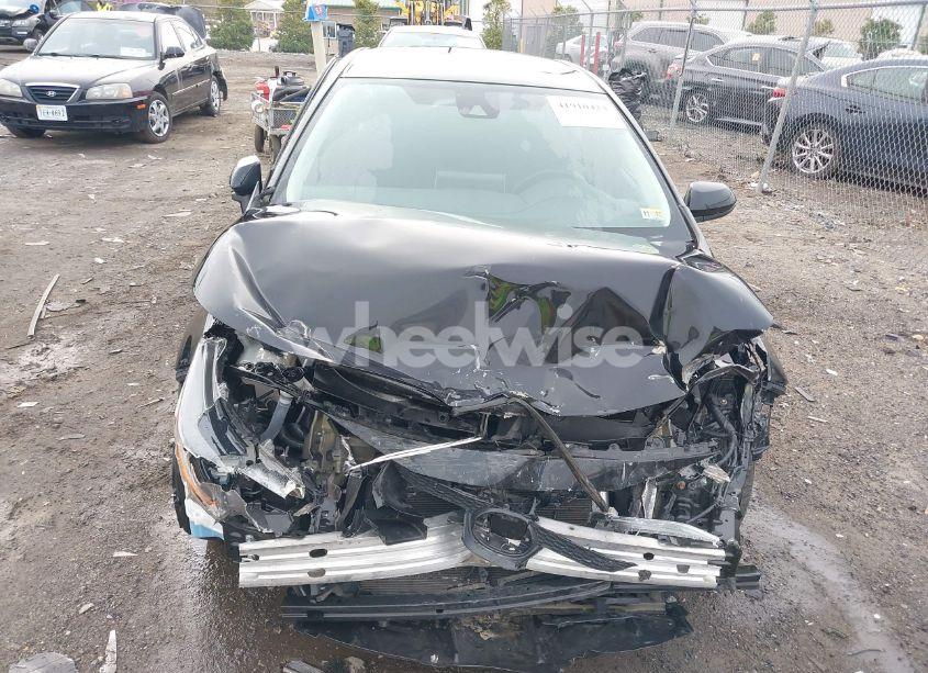 Photo 6 of 2021 Toyota Corolla LE (VIN 5YFEPMAE9MP176642)