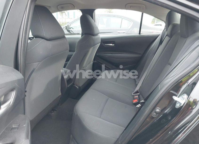 Photo 8 of 2021 Toyota Corolla LE (VIN 5YFEPMAE9MP176642)