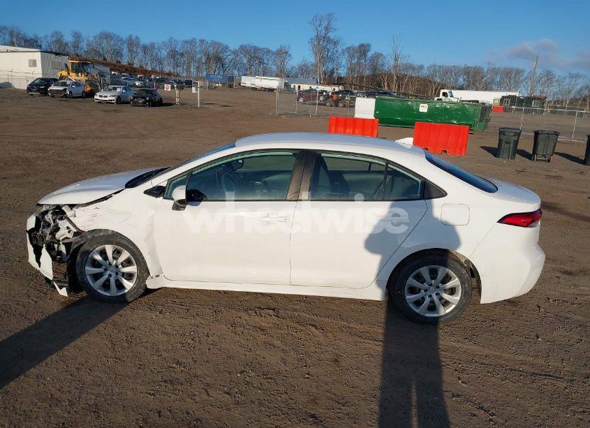 Photo 14 of 2021 Toyota Corolla (VIN 5YFEPMAE9MP184725)