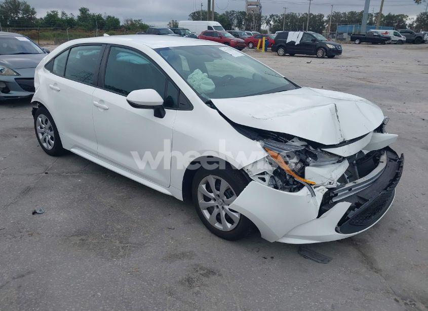 2021 Toyota Corolla LE (VIN 5YFEPMAE9MP198950) main photo