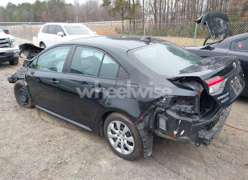 Photo 3 of 2021 Toyota Corolla LE (VIN 5YFEPMAE9MP202608)