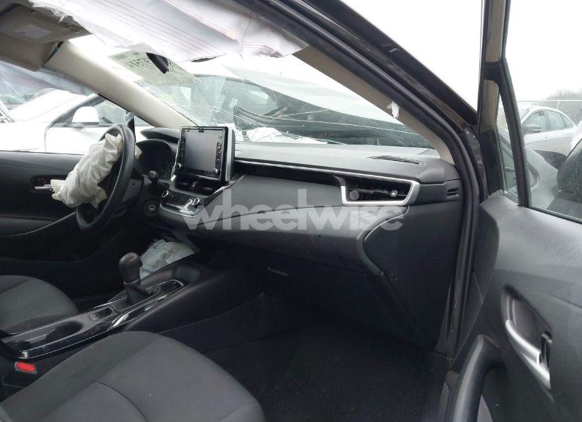 Photo 5 of 2021 Toyota Corolla LE (VIN 5YFEPMAE9MP202608)