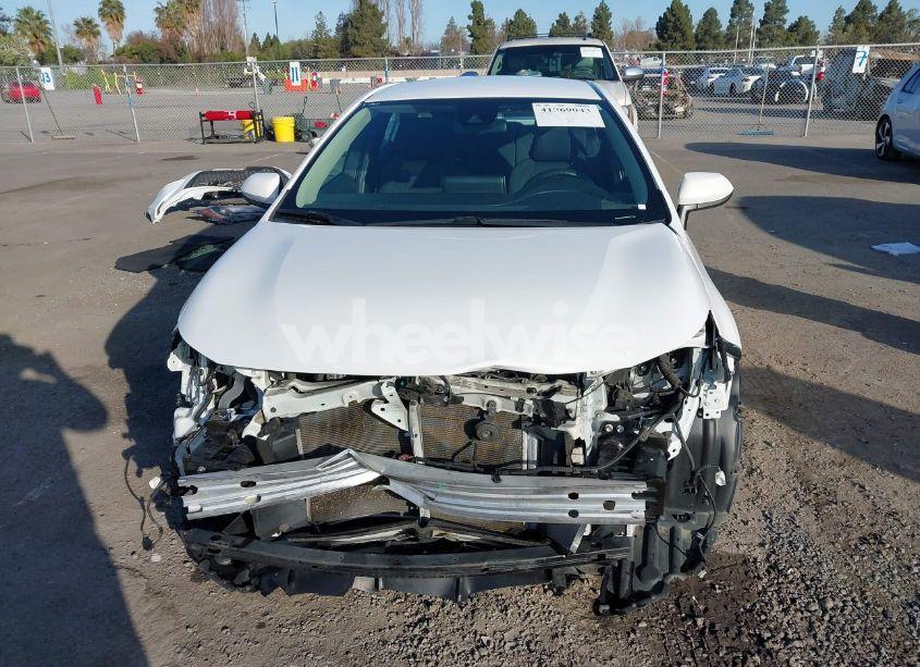 Photo 13 of 2021 Toyota Corolla LE (VIN 5YFEPMAE9MP203743)