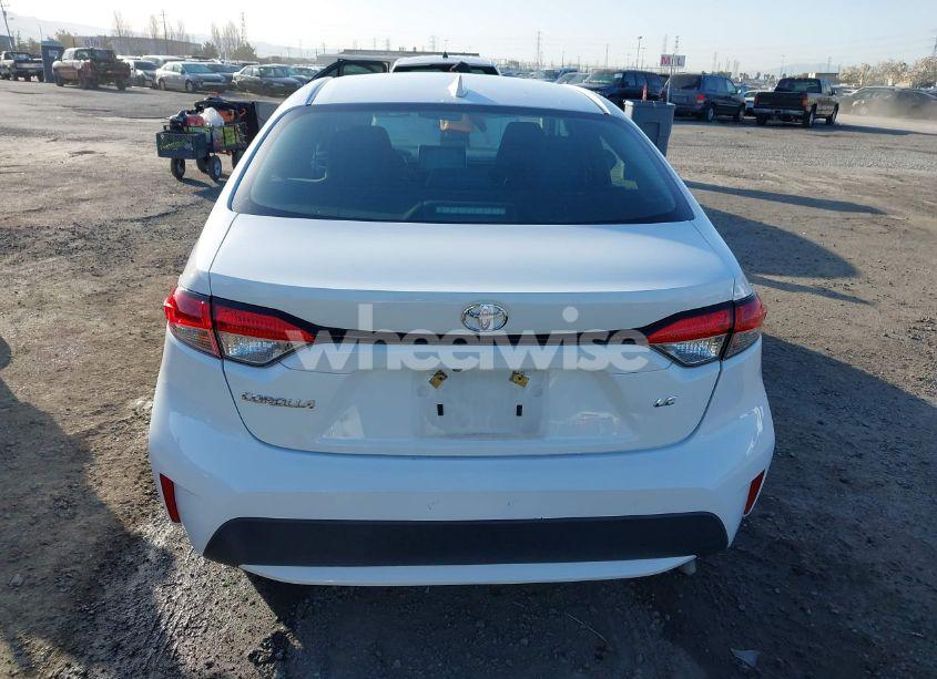 Photo 17 of 2021 Toyota Corolla LE (VIN 5YFEPMAE9MP203743)