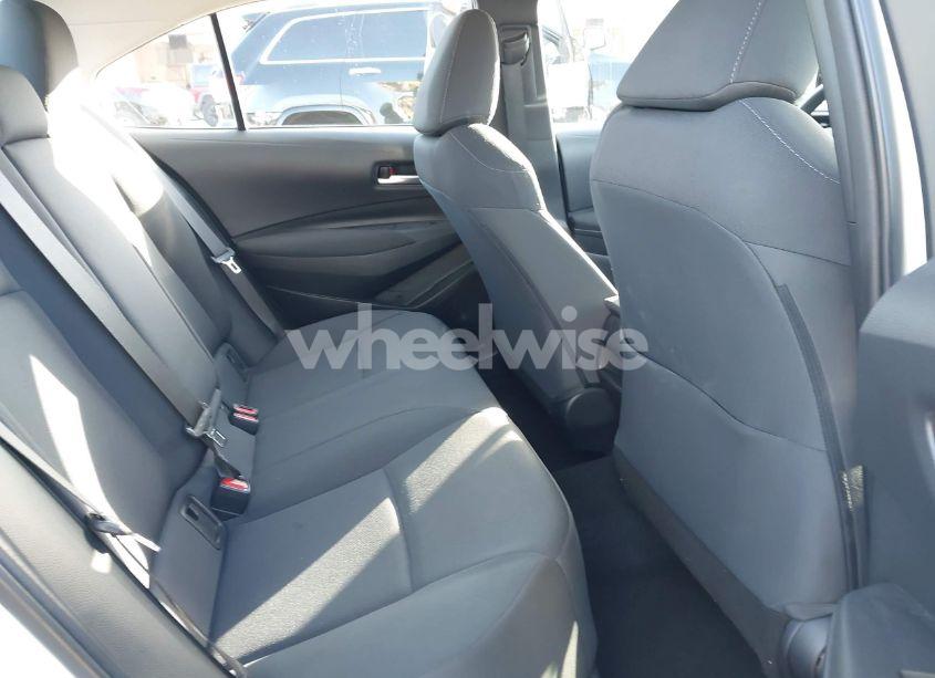 Photo 8 of 2021 Toyota Corolla LE (VIN 5YFEPMAE9MP203743)