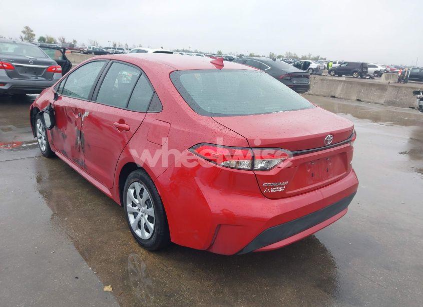 Photo 3 of 2021 Toyota Corolla LE (VIN 5YFEPMAE9MP206187)