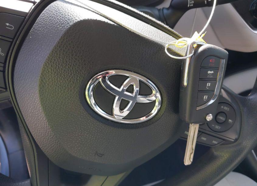 Photo 11 of 2021 Toyota Corolla LE (VIN 5YFEPMAE9MP208764)