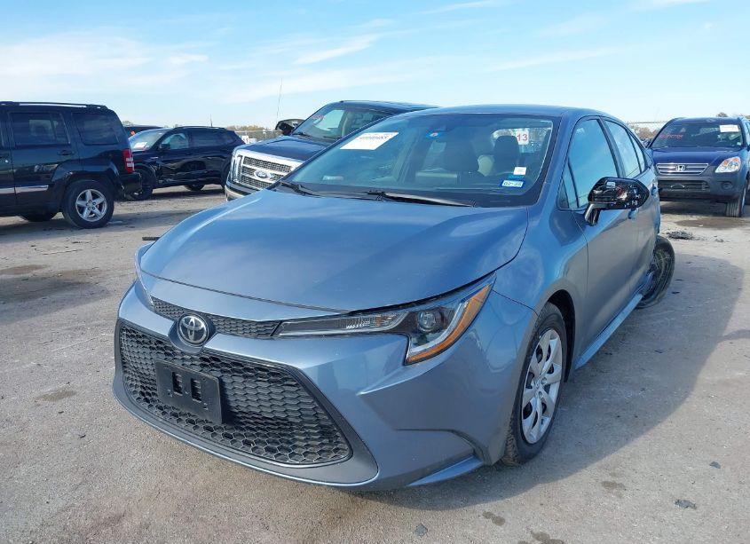 Photo 2 of 2021 Toyota Corolla LE (VIN 5YFEPMAE9MP208764)