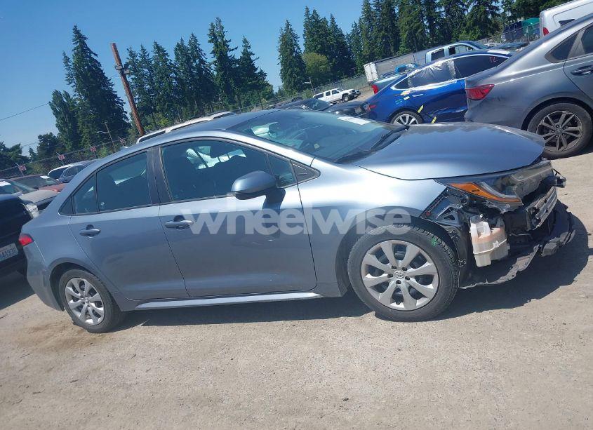 Photo 14 of 2021 Toyota Corolla LE (VIN 5YFEPMAE9MP215701)