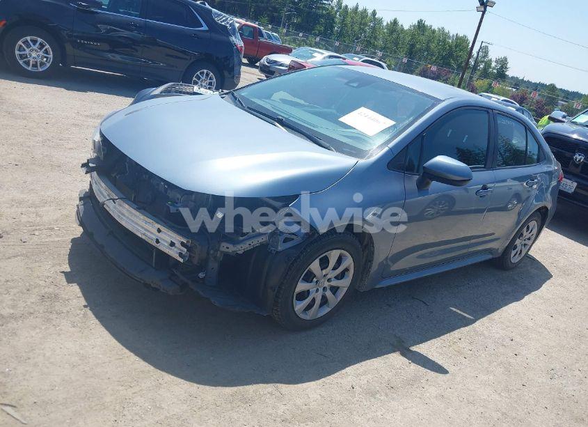 Photo 2 of 2021 Toyota Corolla LE (VIN 5YFEPMAE9MP215701)
