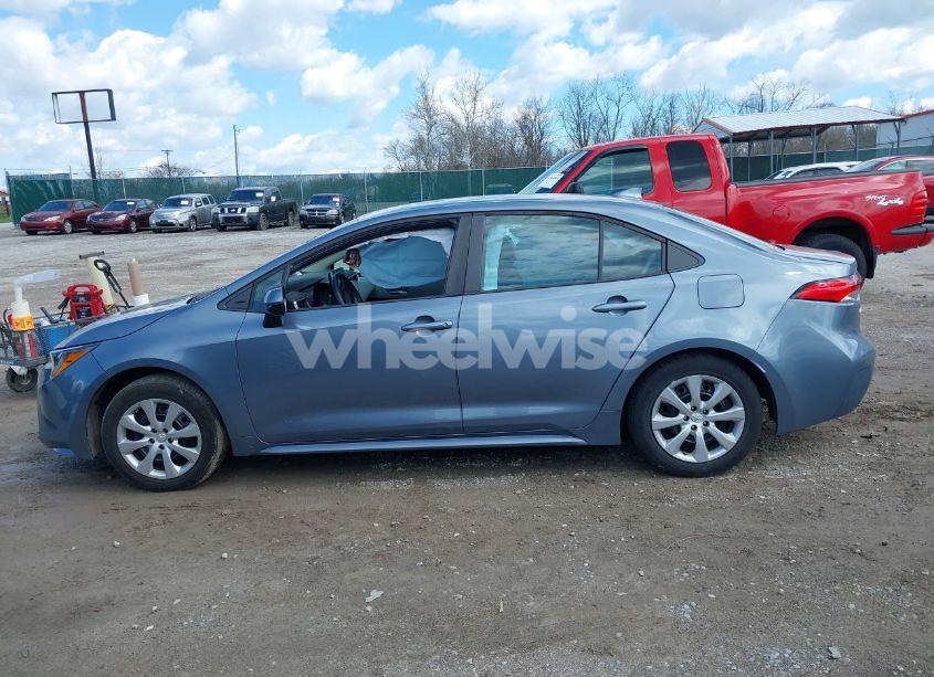 Photo 14 of 2021 Toyota Corolla LE (VIN 5YFEPMAE9MP230411)