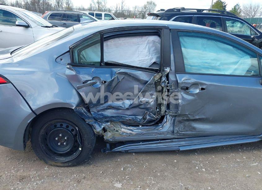 Photo 6 of 2021 Toyota Corolla LE (VIN 5YFEPMAE9MP230411)