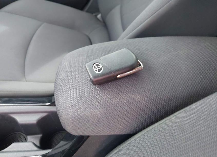 Photo 11 of 2021 Toyota Corolla LE (VIN 5YFEPMAE9MP252991)