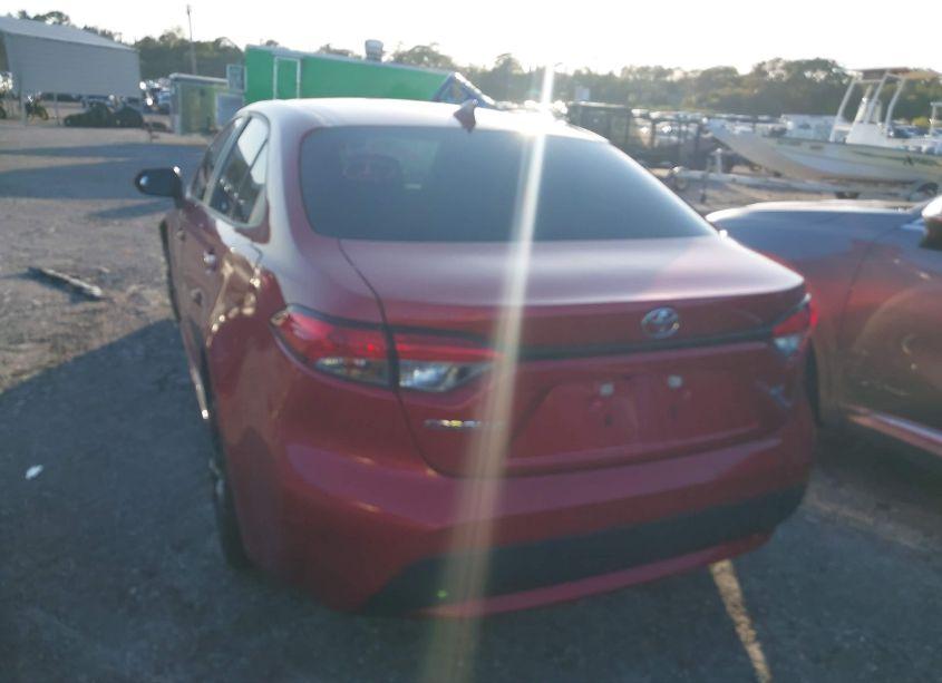 Photo 3 of 2021 Toyota Corolla LE (VIN 5YFEPMAE9MP252991)