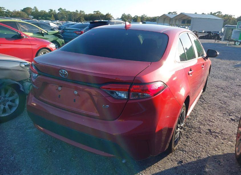 Photo 4 of 2021 Toyota Corolla LE (VIN 5YFEPMAE9MP252991)