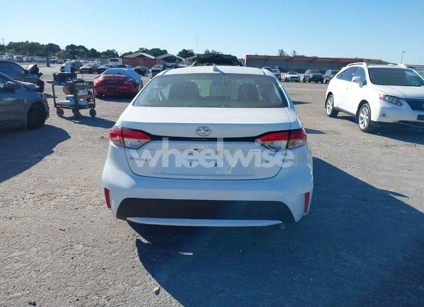Photo 16 of 2021 Toyota Corolla LE (VIN 5YFEPMAE9MP256636)