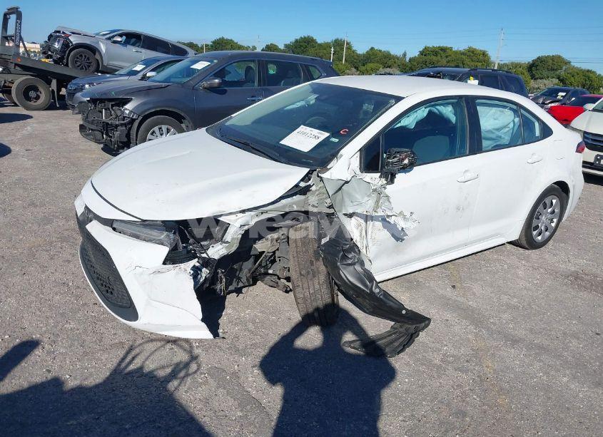 Photo 6 of 2021 Toyota Corolla LE (VIN 5YFEPMAE9MP256636)