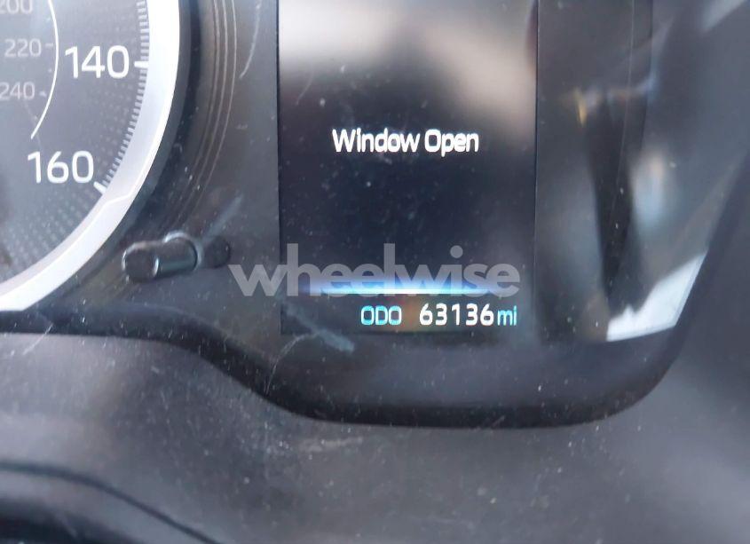 Photo 7 of 2021 Toyota Corolla LE (VIN 5YFEPMAE9MP256636)