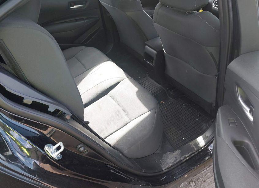 Photo 8 of 2021 Toyota Corolla LE (VIN 5YFEPMAE9MP262503)