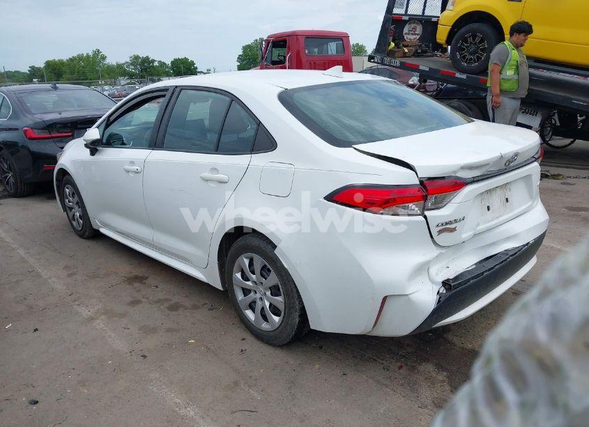 Photo 14 of 2021 Toyota Corolla LE (VIN 5YFEPMAE9MP268852)