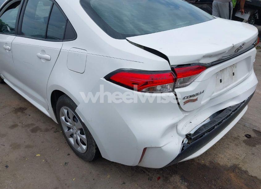 Photo 17 of 2021 Toyota Corolla LE (VIN 5YFEPMAE9MP268852)