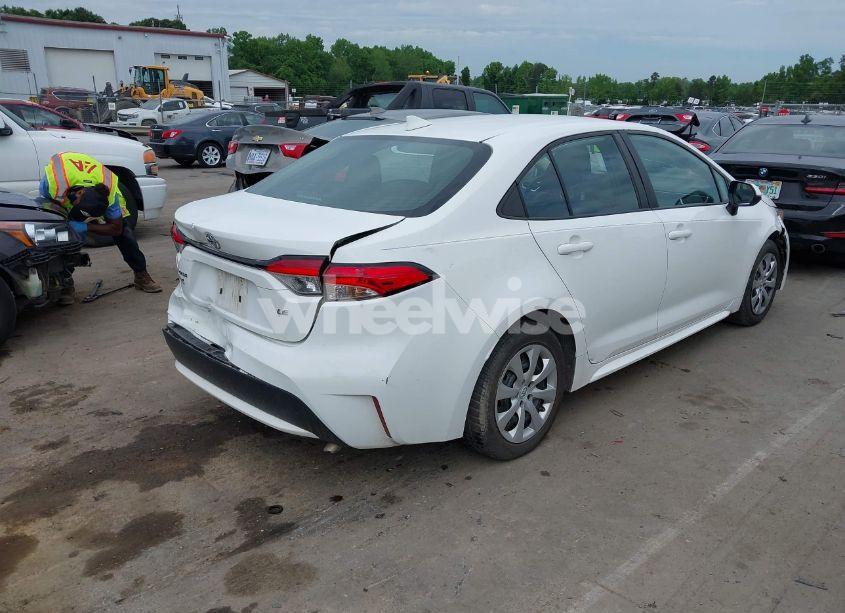 Photo 4 of 2021 Toyota Corolla LE (VIN 5YFEPMAE9MP268852)