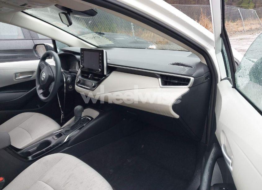 Photo 5 of 2021 Toyota Corolla LE (VIN 5YFEPMAE9MP270195)