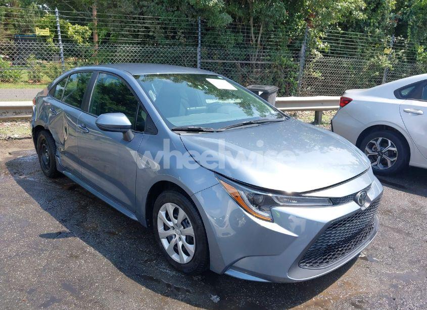 2022 Toyota Corolla LE (VIN 5YFEPMAE9NP281005) main photo