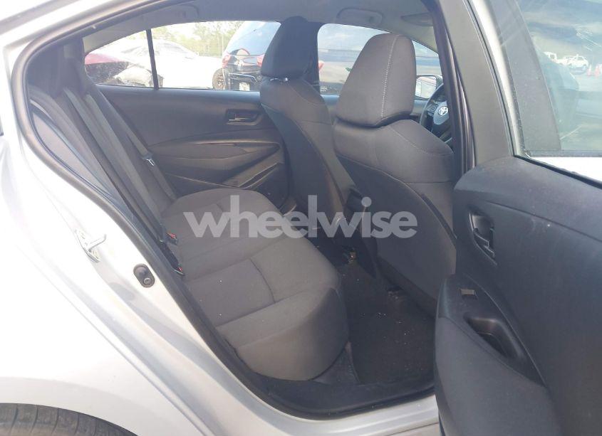 Photo 8 of 2022 Toyota Corolla LE (VIN 5YFEPMAE9NP290285)