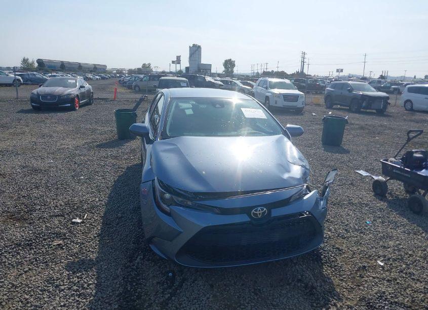 Photo 12 of 2022 Toyota Corolla LE (VIN 5YFEPMAE9NP290951)