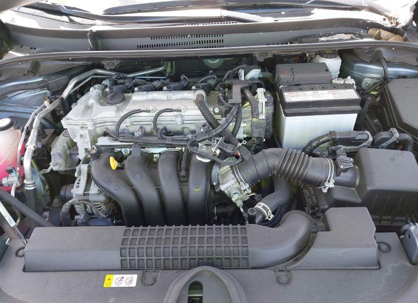 Photo 10 of 2022 Toyota Corolla LE (VIN 5YFEPMAE9NP296555)