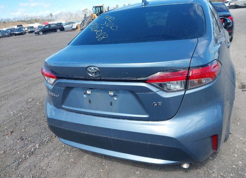 Photo 15 of 2022 Toyota Corolla LE (VIN 5YFEPMAE9NP296555)