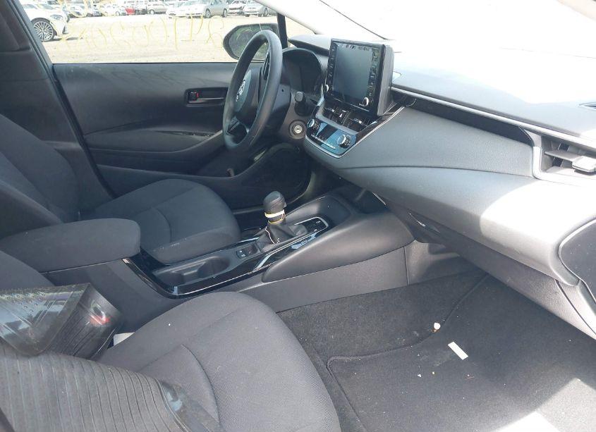 Photo 5 of 2022 Toyota Corolla LE (VIN 5YFEPMAE9NP296555)