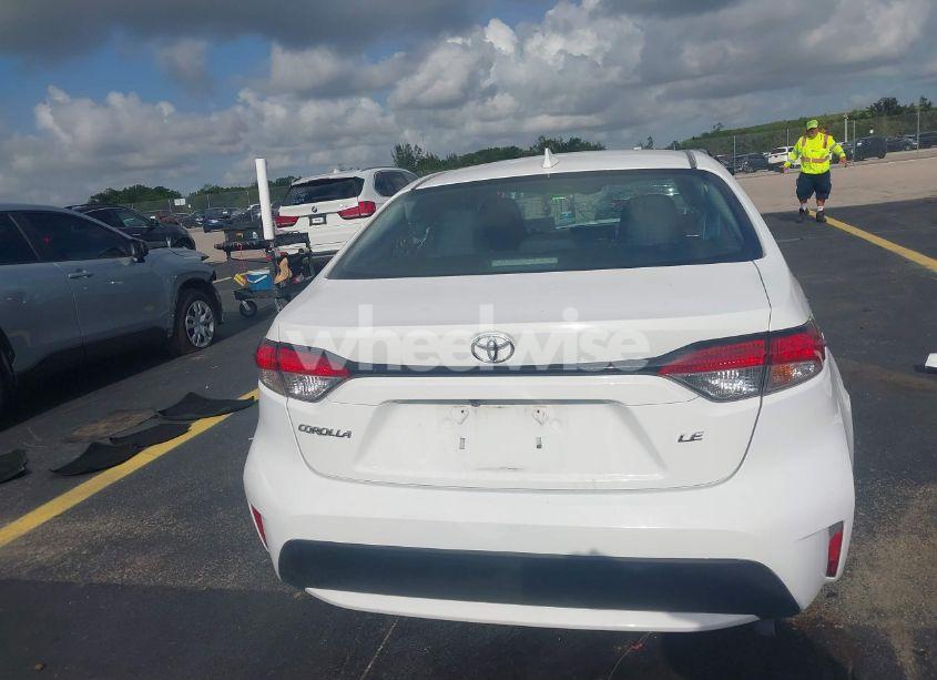 Photo 17 of 2022 Toyota Corolla LE (VIN 5YFEPMAE9NP298791)