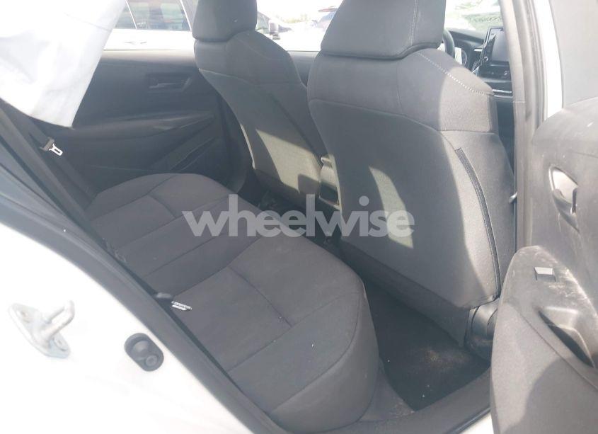 Photo 8 of 2022 Toyota Corolla LE (VIN 5YFEPMAE9NP298791)