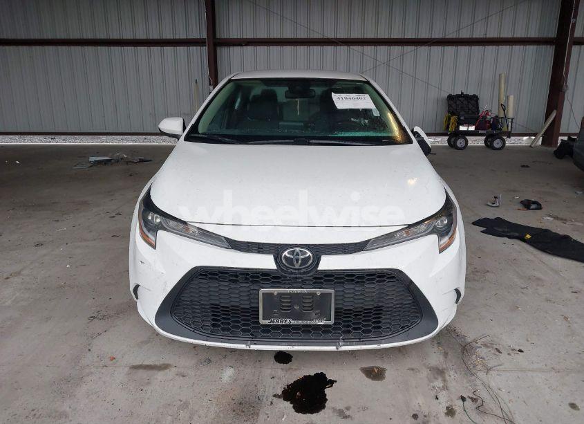 Photo 12 of 2022 Toyota Corolla LE (VIN 5YFEPMAE9NP305562)
