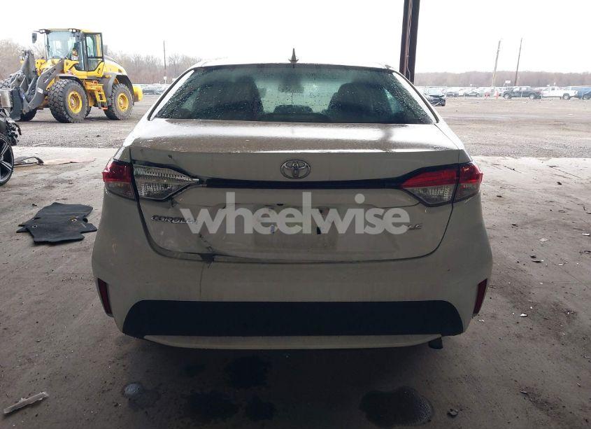 Photo 16 of 2022 Toyota Corolla LE (VIN 5YFEPMAE9NP305562)