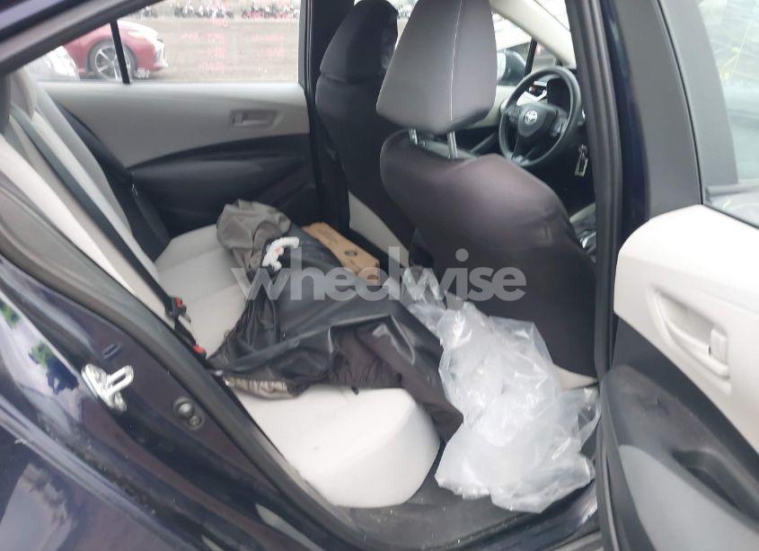 Photo 8 of 2022 Toyota Corolla LE (VIN 5YFEPMAE9NP308655)