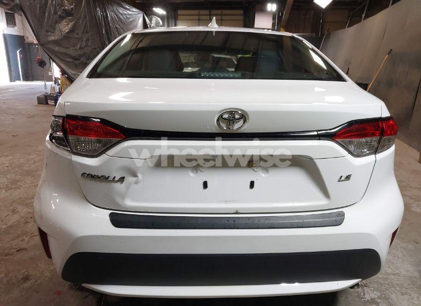 Photo 16 of 2022 Toyota Corolla LE (VIN 5YFEPMAE9NP312754)