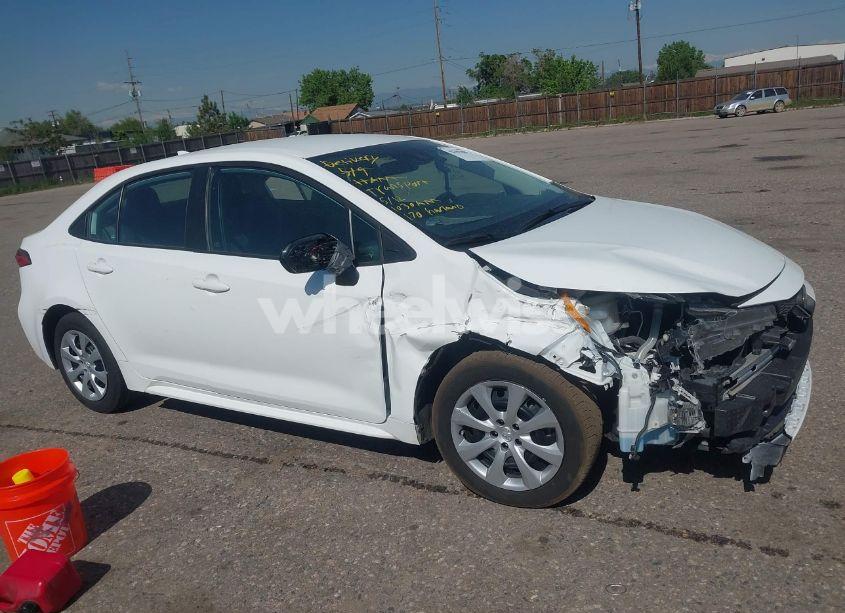 Photo 12 of 2022 Toyota Corolla LE (VIN 5YFEPMAE9NP317615)