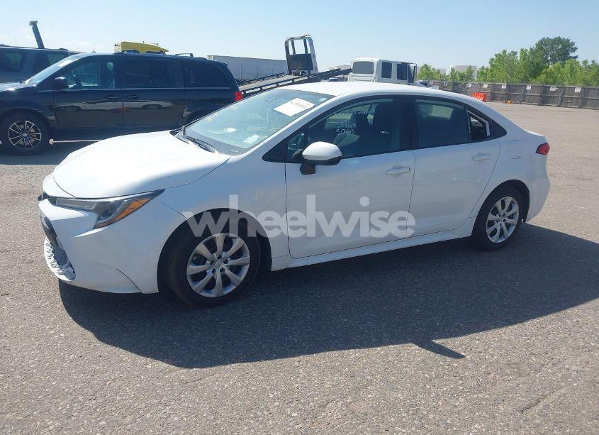 Photo 13 of 2022 Toyota Corolla LE (VIN 5YFEPMAE9NP317615)